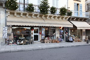 Maison Leon place picture