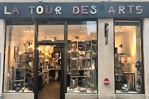 La Tour des Arts place picture