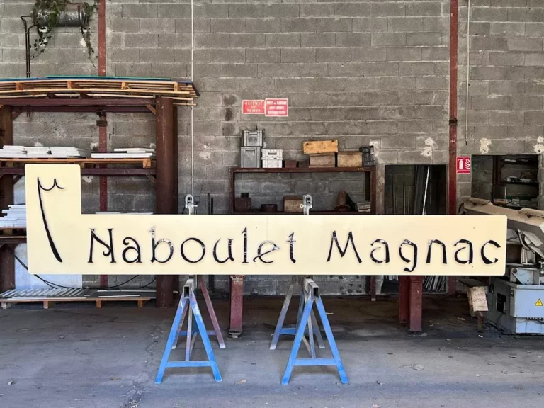 Naboulet magnac enseigne 768x576