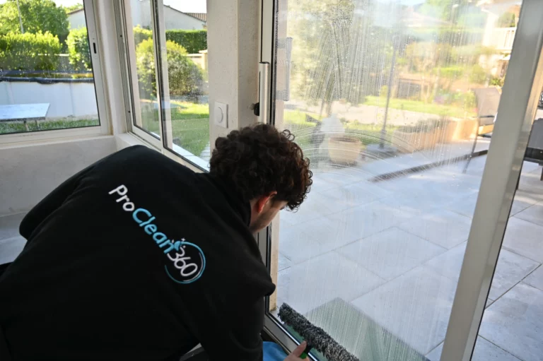 proclean360 nettoyage vitre2 768x511