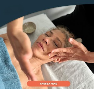 Pause à peau place picture