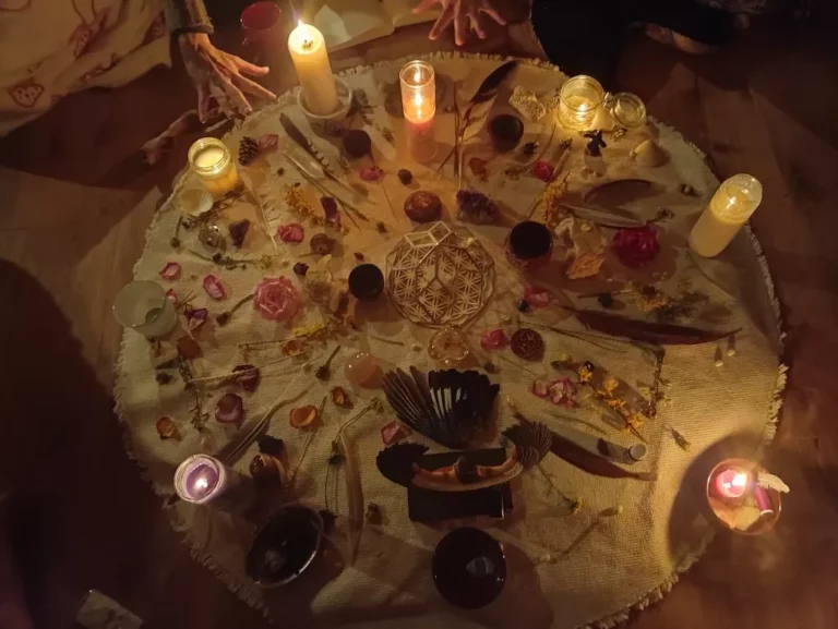 La Messagere Voyageuse Enchanteresse des Mondes 2 768x577