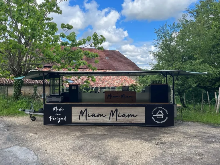 miam miam food truck perigueux 768x576