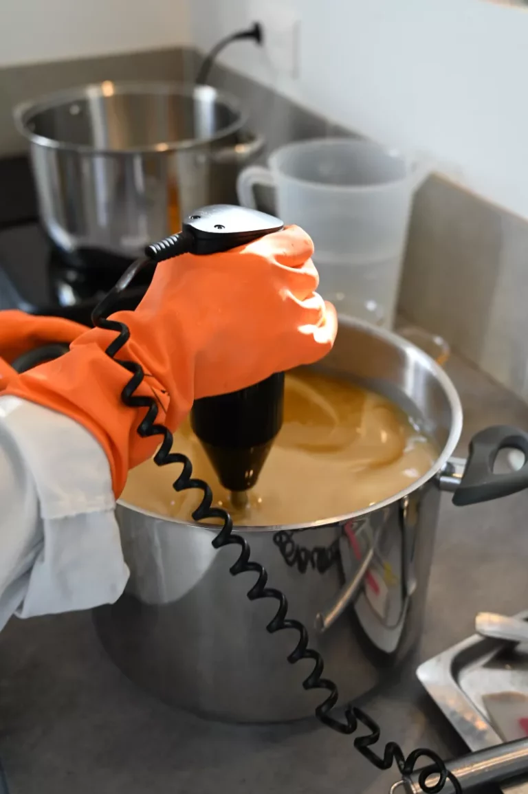 savon ivre carol lassaux savon personnalise confection 2 768x1155