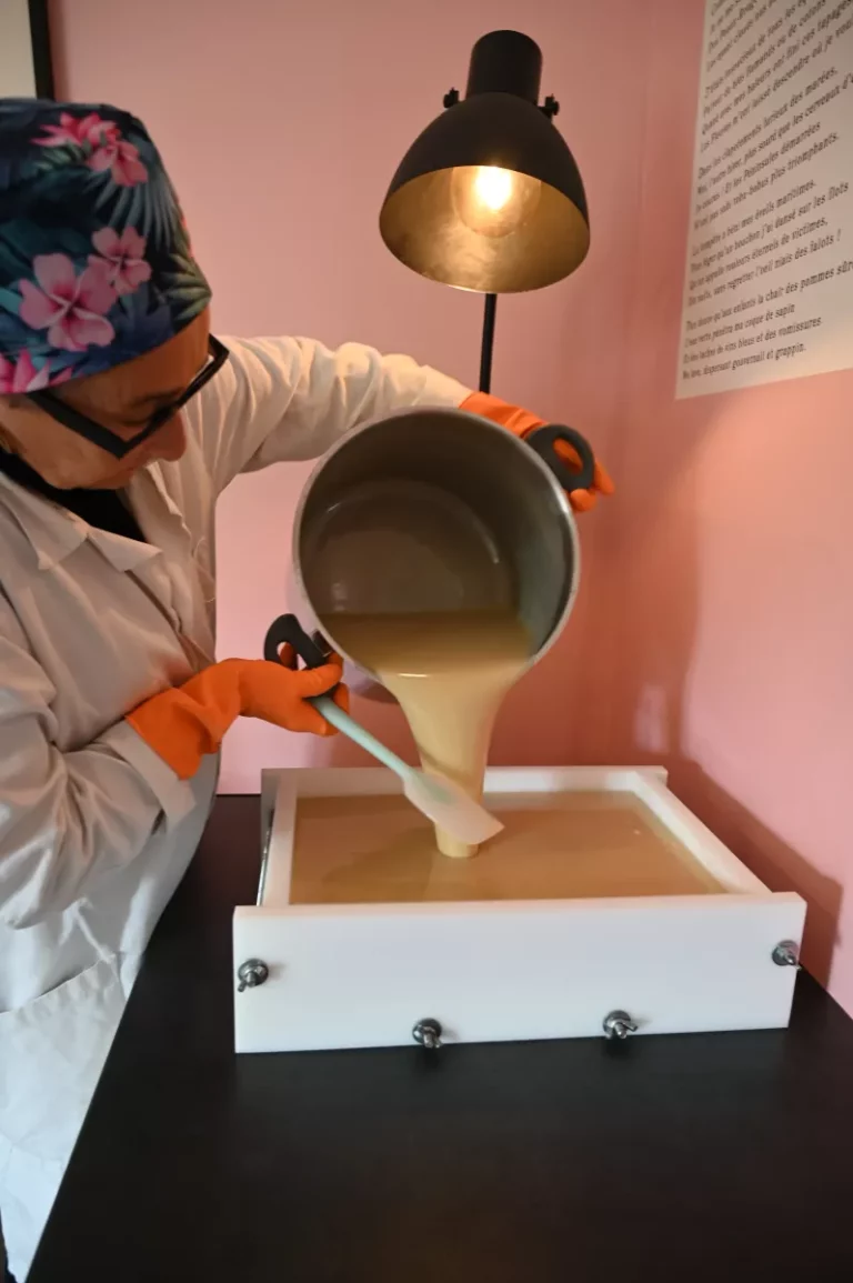 savon ivre carol lassaux savon personnalise confection 3 768x1155