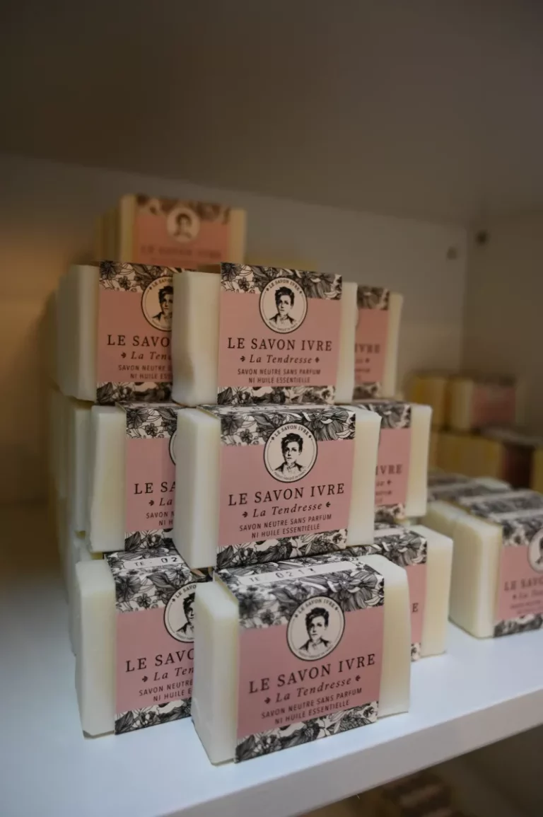 savon ivre carol lassaux savon personnalise dordogne 3 768x1155