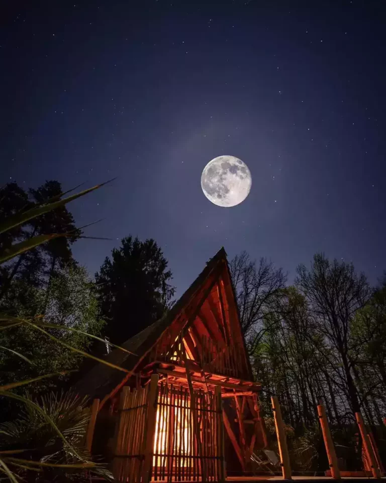 moulin de la jarousse nuit insolite dordogne cabanne spa 3 768x960
