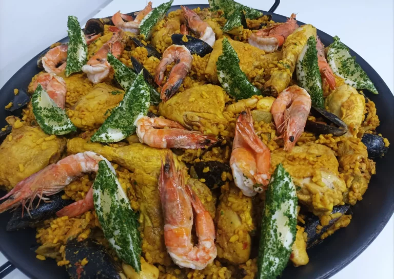 Le croIberique food truck traiteur espagnol tapas 6 768x545