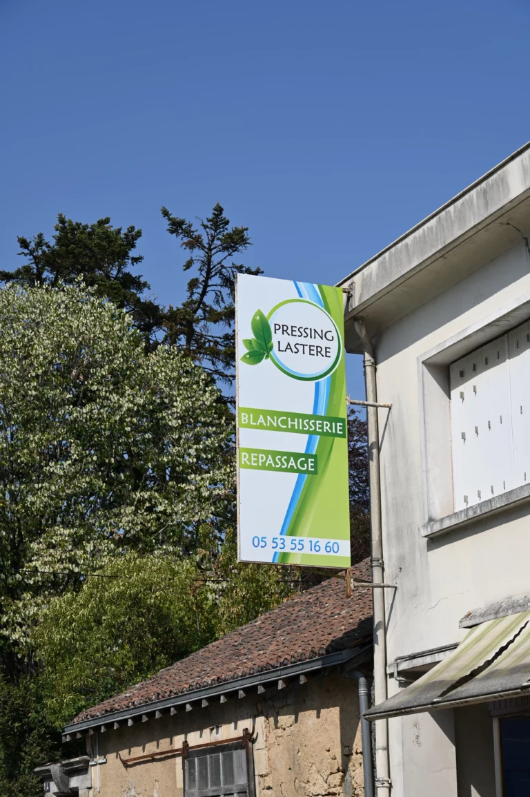 pressing lastere devanture 1 1 768x1154