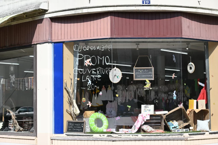 pressing lastere devanture 2 768x511