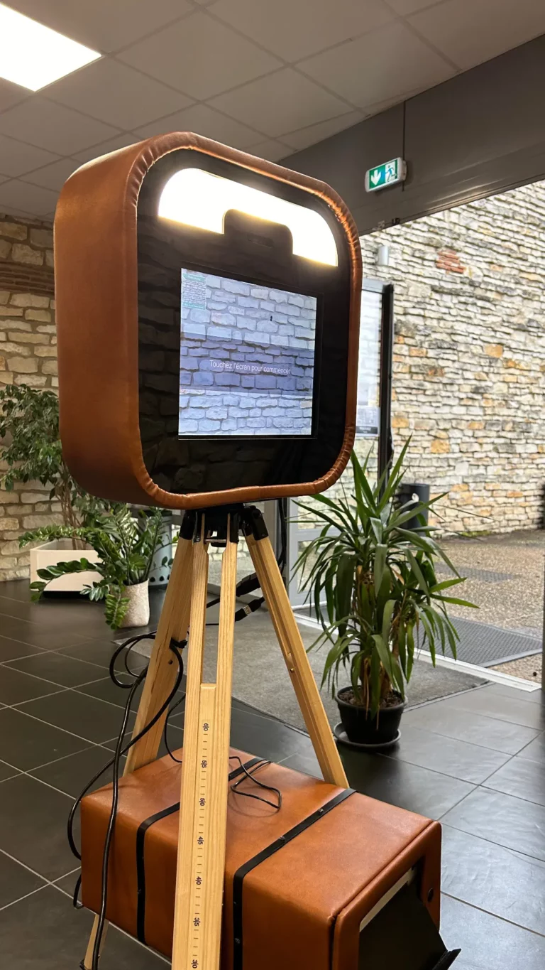 Selfie Box Dordogne evenement 12 768x1365