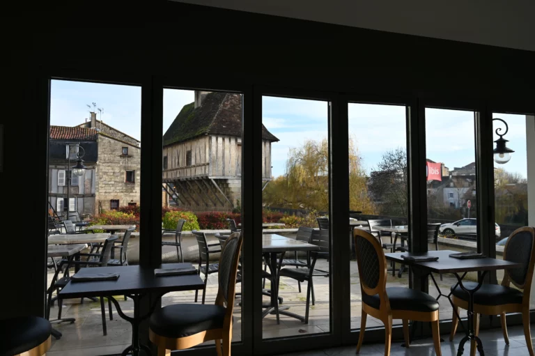 La Terrasse Restaurant ibis hotel perigueux noel 11 768x511