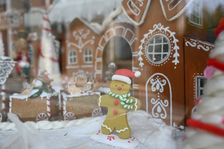 Les Fees de la Beaute thiviers noel Les Fees de la Beaute thiviers noel vitrine 4 768x511