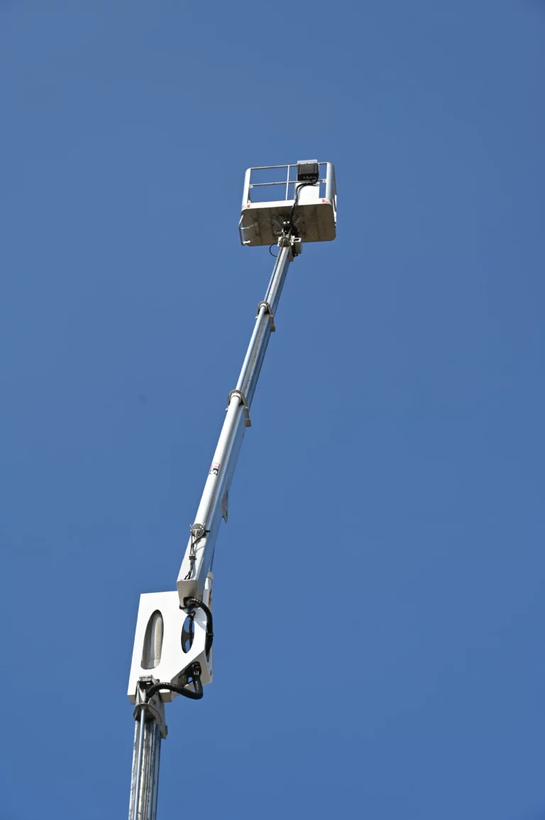 BLS location thiviers engins 7 768x1154